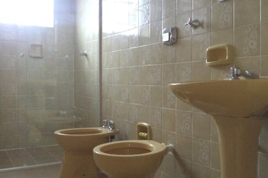 Apartamento com 62m², 2 dormitórios, 1 vaga, no bairro Centro em Caxias do Sul para Comprar