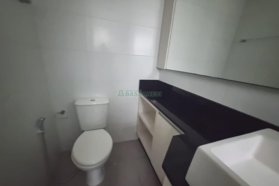 Apartamento com 110m², 3 dormitórios, 2 vagas, no bairro Rio Branco em Caxias do Sul para Alugar