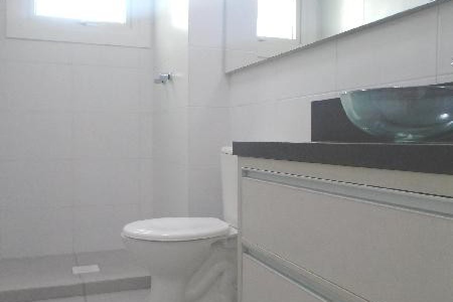 Apartamento com 110m², 3 dormitórios, 2 vagas, no bairro Rio Branco em Caxias do Sul para Alugar