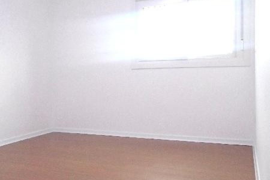 Apartamento com 110m², 3 dormitórios, 2 vagas, no bairro Rio Branco em Caxias do Sul para Alugar