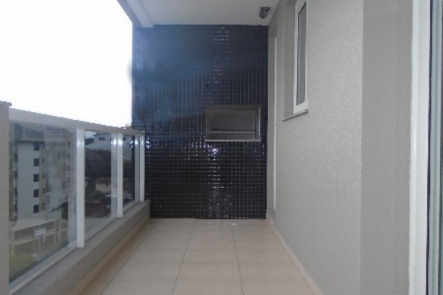 Apartamento com 110m², 3 dormitórios, 2 vagas, no bairro Rio Branco em Caxias do Sul para Alugar
