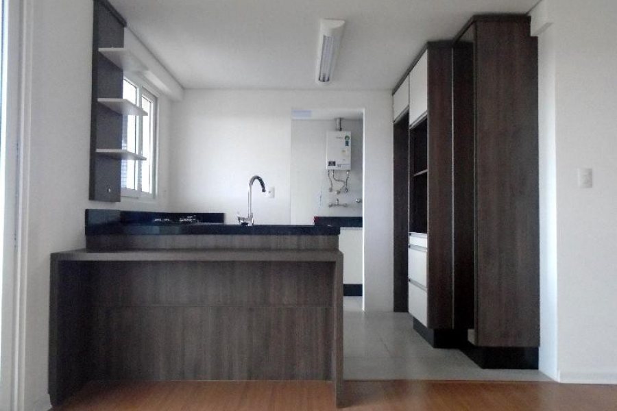 Apartamento com 110m², 3 dormitórios, 2 vagas, no bairro Rio Branco em Caxias do Sul para Alugar