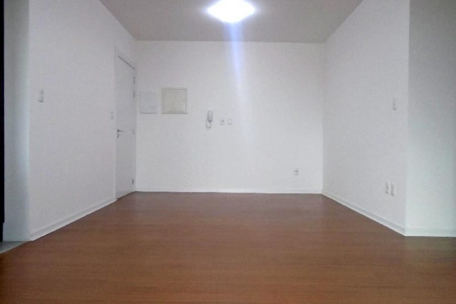 Apartamento com 110m², 3 dormitórios, 2 vagas, no bairro Rio Branco em Caxias do Sul para Alugar