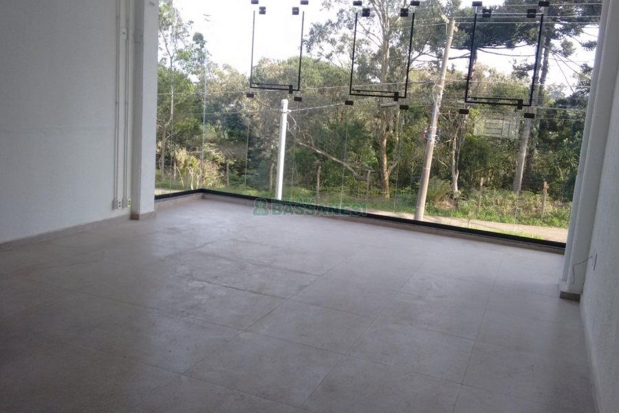 Pavilhão com 400m², no bairro São Cristóvão em Caxias do Sul para Alugar
