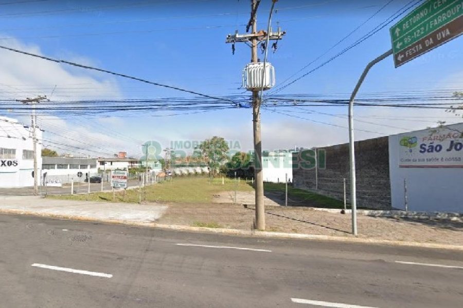Loja com 630m², no bairro Pio X em Caxias do Sul para Alugar