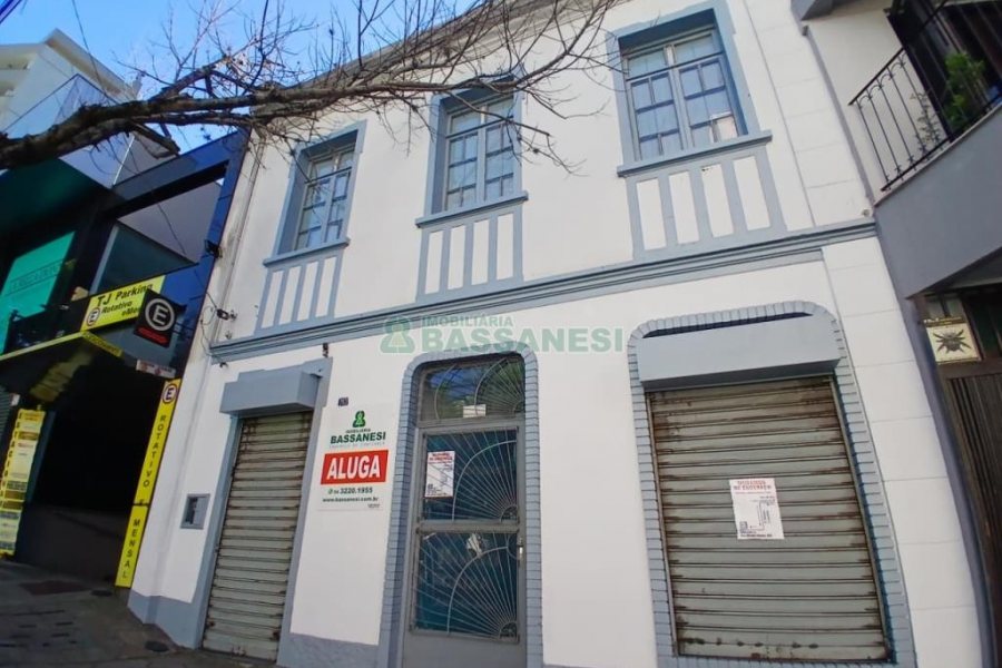 Sala com 150m², no bairro Centro em Caxias do Sul para Alugar