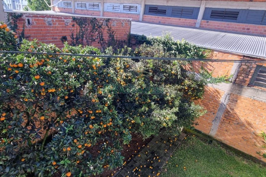 Casa com 365m², 3 dormitórios, 2 vagas, no bairro Jardim América em Caxias do Sul para Comprar