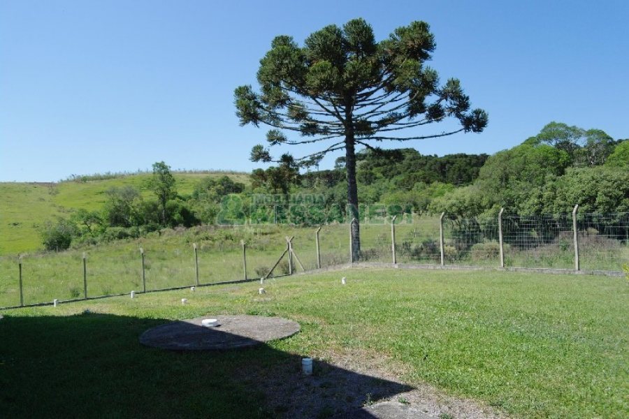 Chácara com 200m², 4 dormitórios, no bairro Vila Seca em Caxias do Sul para Comprar