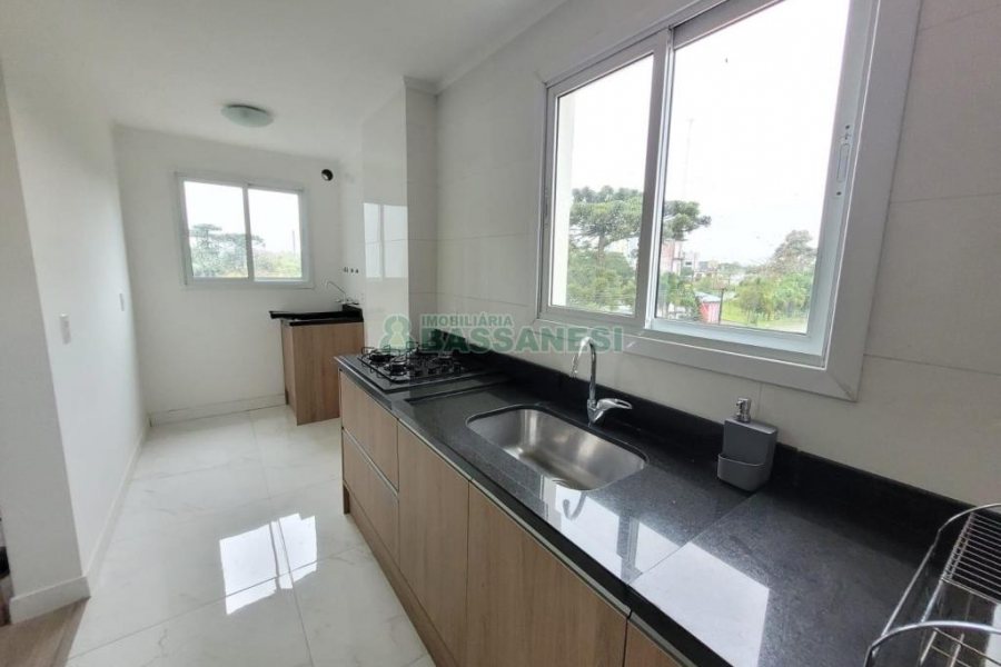 Apartamento com 82m², 2 dormitórios, 2 vagas, no bairro Desvio Rizzo em Caxias do Sul para Alugar