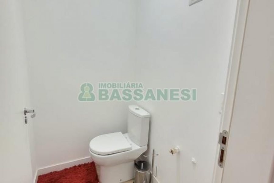 Apartamento com 82m², 2 dormitórios, 2 vagas, no bairro Desvio Rizzo em Caxias do Sul para Alugar