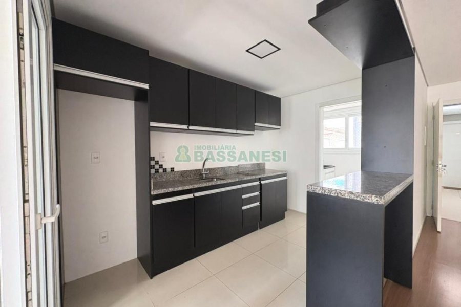 Apartamento com 96m², 2 dormitórios, 2 vagas, no bairro Panazzolo em Caxias do Sul para Alugar ou Comprar