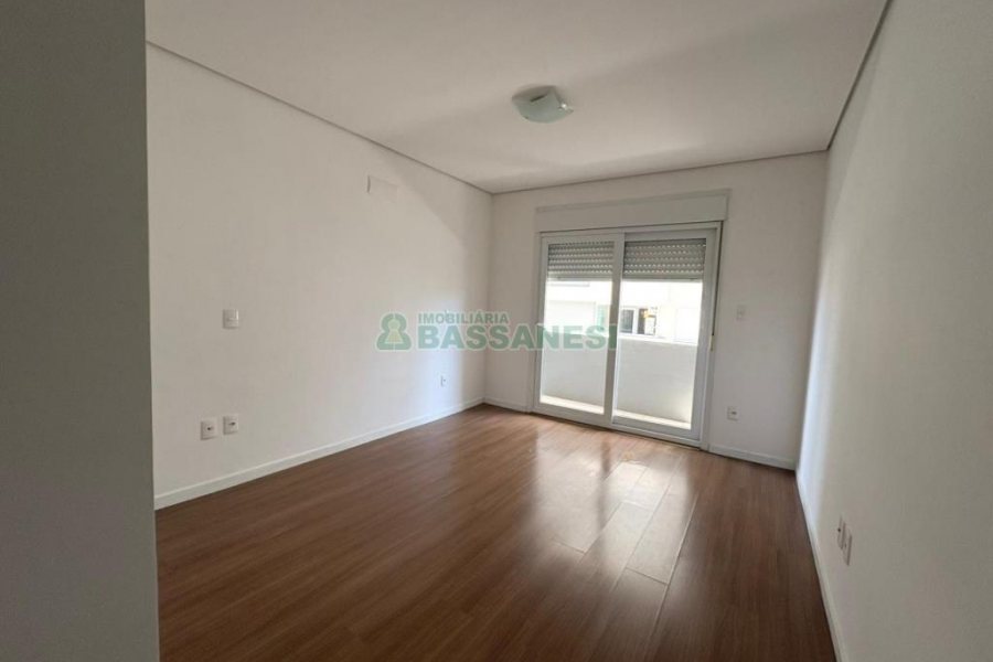 Apartamento com 96m², 2 dormitórios, 2 vagas, no bairro Panazzolo em Caxias do Sul para Alugar ou Comprar