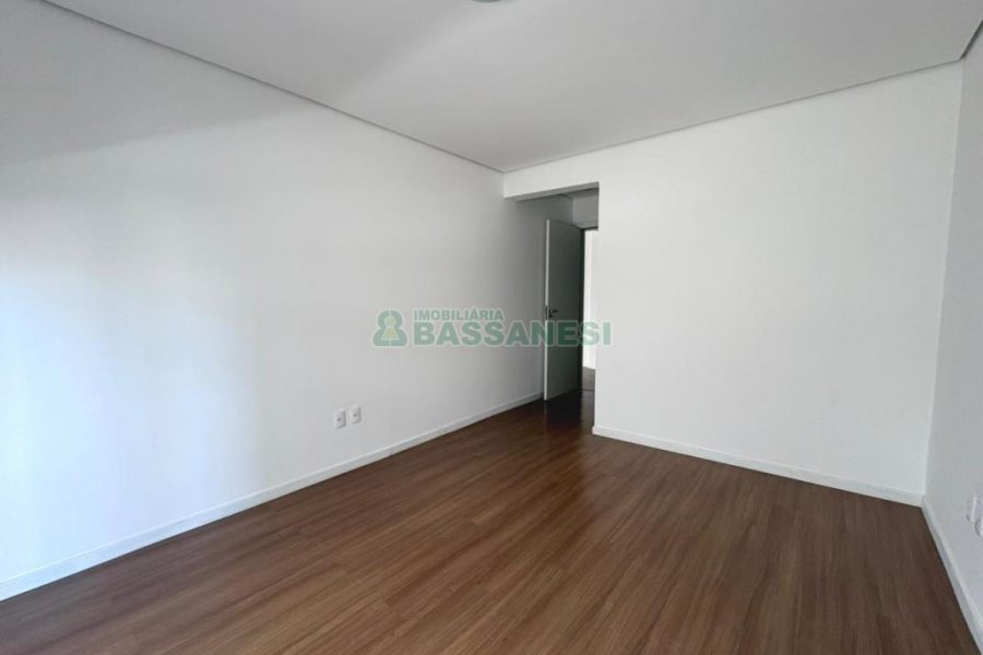 Apartamento com 96m², 2 dormitórios, 2 vagas, no bairro Panazzolo em Caxias do Sul para Alugar ou Comprar
