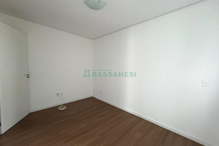 Apartamento com 96m², 2 dormitórios, 2 vagas, no bairro Panazzolo em Caxias do Sul para Alugar ou Comprar