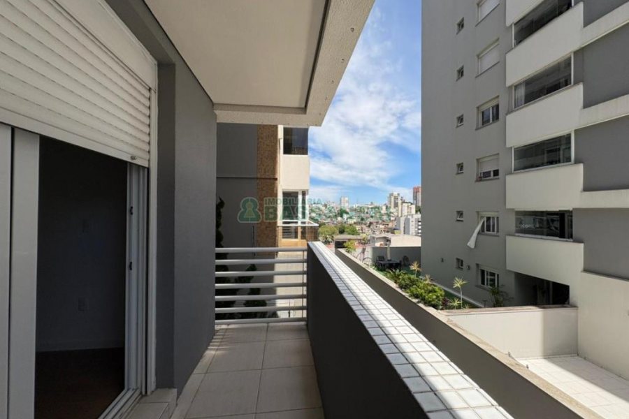 Apartamento com 96m², 2 dormitórios, 2 vagas, no bairro Panazzolo em Caxias do Sul para Alugar ou Comprar
