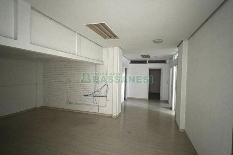 Loja com 200m², no bairro Centro em Caxias do Sul para Alugar