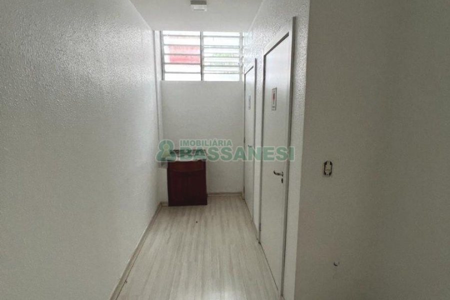 Loja com 200m², no bairro Centro em Caxias do Sul para Alugar