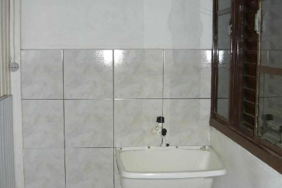 Casa com 412m², 4 dormitórios, 4 vagas, no bairro Santa Catarina em Caxias do Sul para Comprar