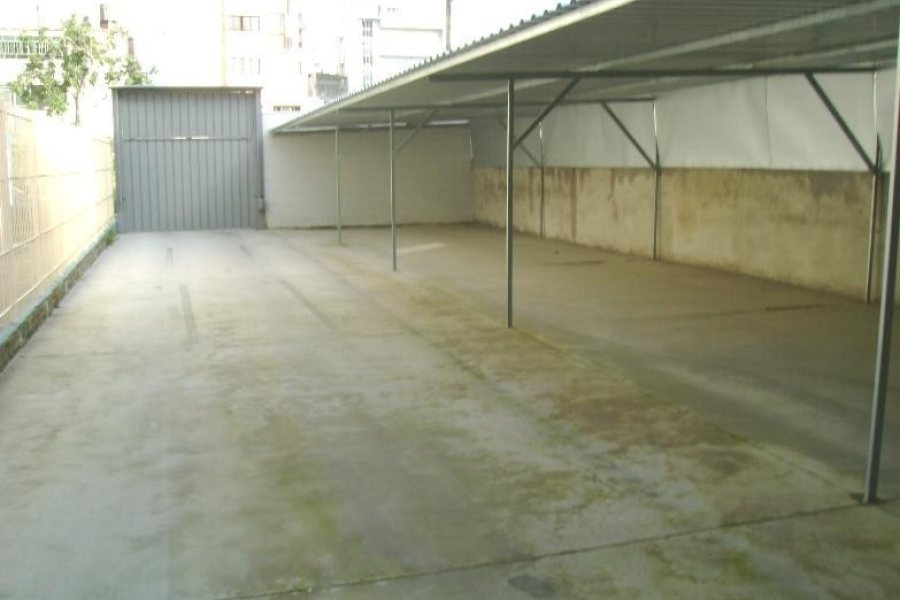 Box com 12m², no bairro São Pelegrino em Caxias do Sul para Alugar