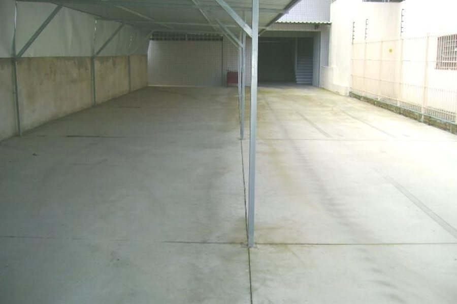 Box com 12m², no bairro São Pelegrino em Caxias do Sul para Alugar