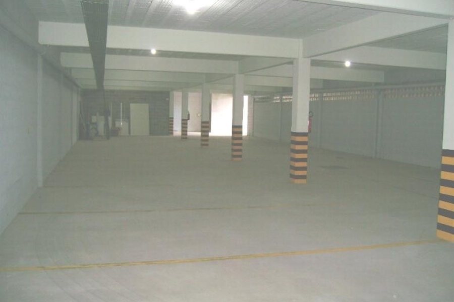 Box com 12m², no bairro São Pelegrino em Caxias do Sul para Alugar