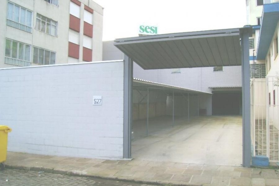 Box com 12m², no bairro São Pelegrino em Caxias do Sul para Alugar