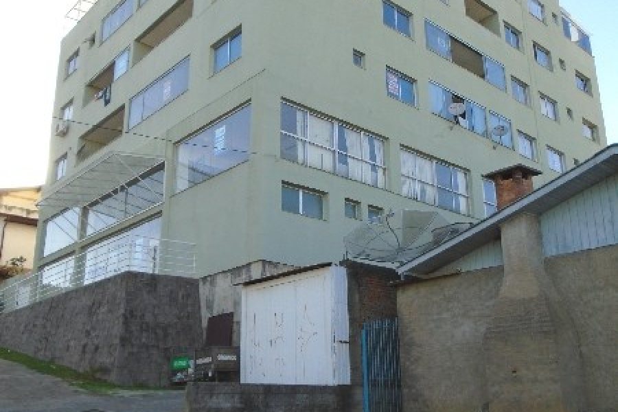 Apto/Cobertura com 147m², 3 dormitórios, 1 vaga, no bairro Fatima em Caxias do Sul para Comprar