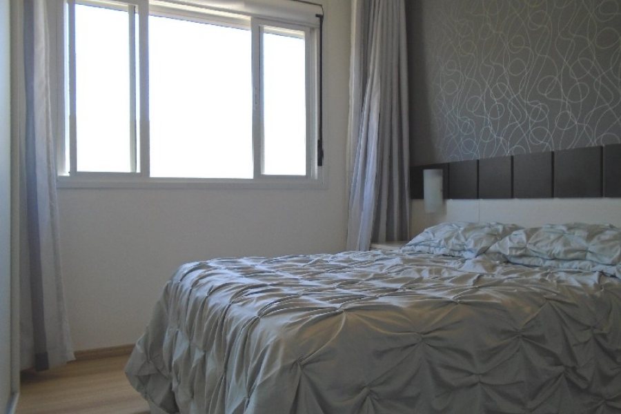 Apto Mobiliado com 68m², 2 dormitórios, 1 vaga, no bairro Rio Branco em Caxias do Sul para Alugar