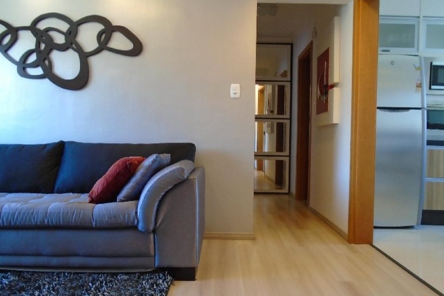 Apto Mobiliado com 68m², 2 dormitórios, 1 vaga, no bairro Rio Branco em Caxias do Sul para Alugar