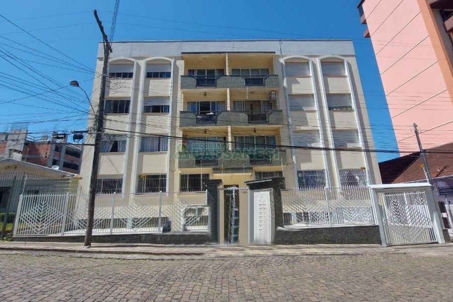 Apartamento, 3 dormitórios, 2 vagas, no bairro Madureira em Caxias do Sul para Alugar