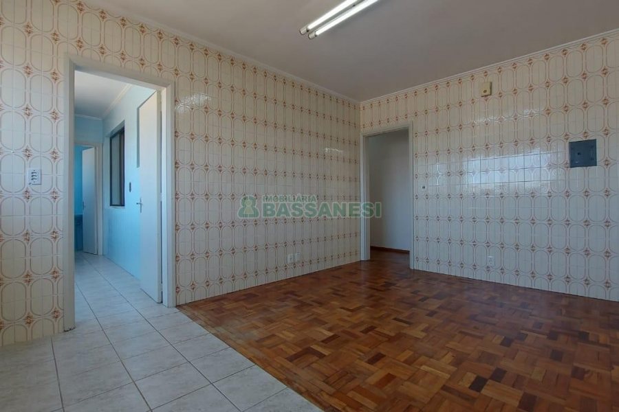 Apartamento, 3 dormitórios, 2 vagas, no bairro Madureira em Caxias do Sul para Alugar