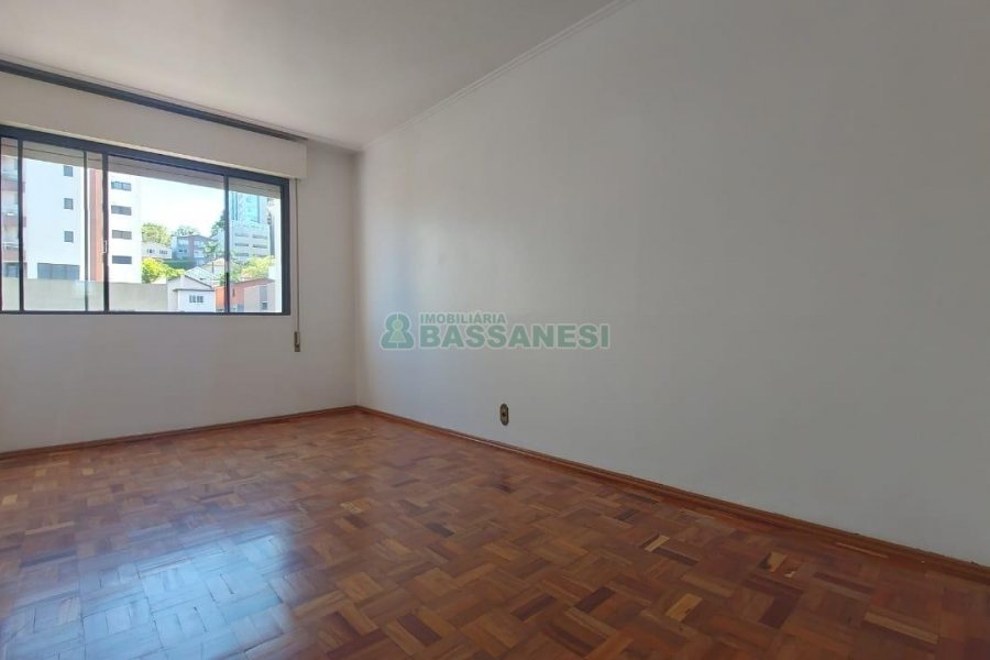Apartamento, 3 dormitórios, 2 vagas, no bairro Madureira em Caxias do Sul para Alugar