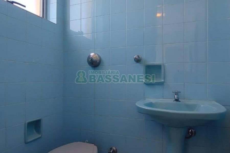 Apartamento, 3 dormitórios, 2 vagas, no bairro Madureira em Caxias do Sul para Alugar