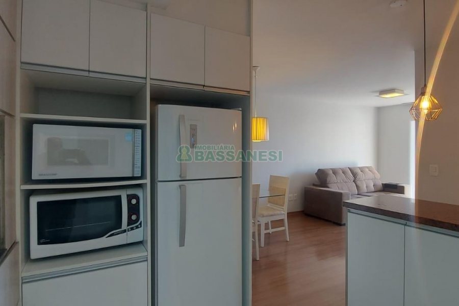 Apto Mobiliado com 85m², 2 dormitórios, 1 vaga, no bairro Villagio Iguatemi em Caxias do Sul para Alugar