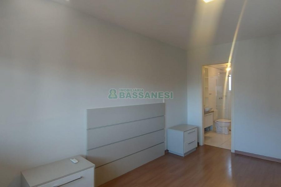 Apto Mobiliado com 85m², 2 dormitórios, 1 vaga, no bairro Villagio Iguatemi em Caxias do Sul para Alugar