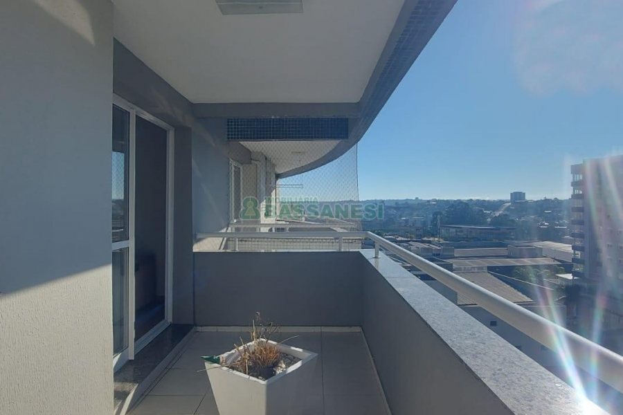 Apto Mobiliado com 85m², 2 dormitórios, 1 vaga, no bairro Villagio Iguatemi em Caxias do Sul para Alugar