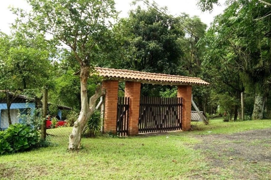 Chácara com 100m², 3 dormitórios, 1 vaga, no bairro Vila Cristina em Caxias do Sul para Comprar