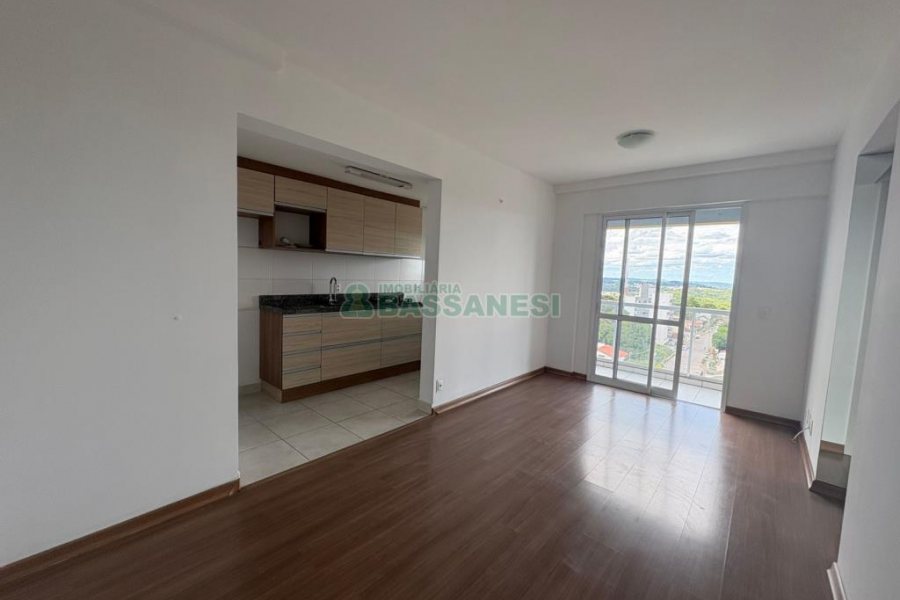Apartamento com 54m², 2 dormitórios, 1 vaga, no bairro Petrópolis em Caxias do Sul para Alugar