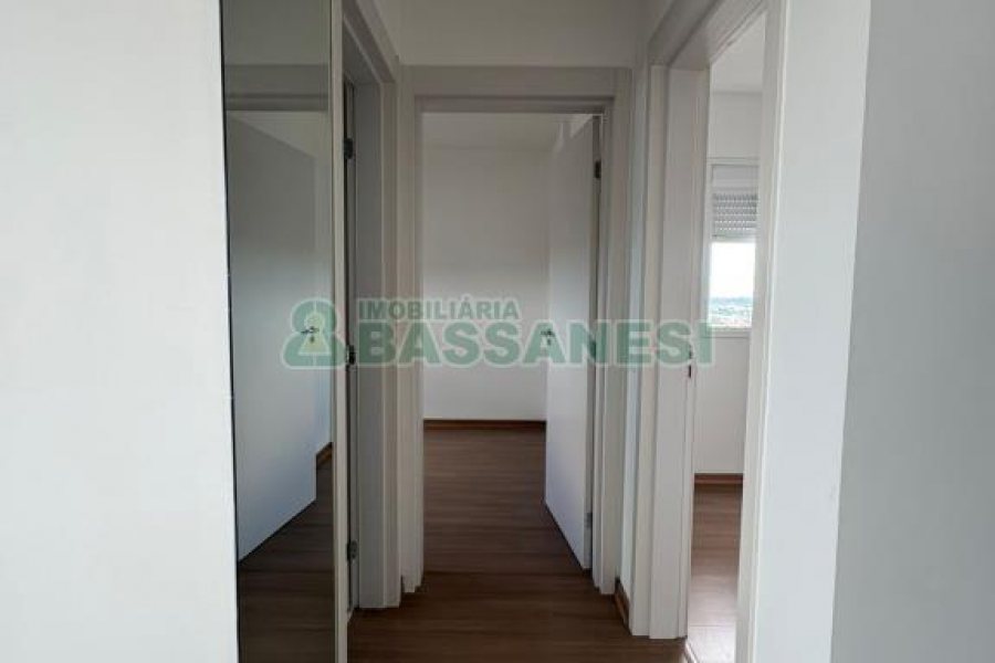 Apartamento com 54m², 2 dormitórios, 1 vaga, no bairro Petrópolis em Caxias do Sul para Alugar