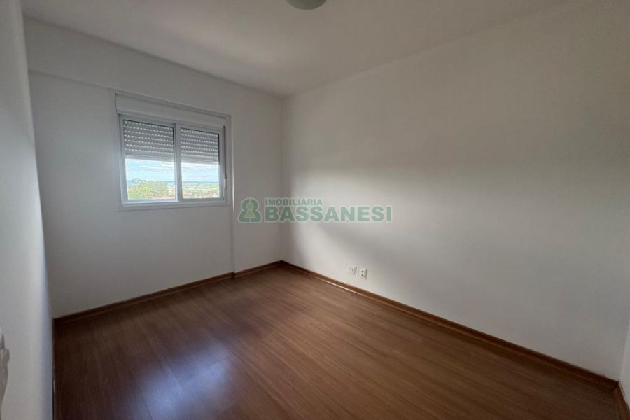 Apartamento com 54m², 2 dormitórios, 1 vaga, no bairro Petrópolis em Caxias do Sul para Alugar