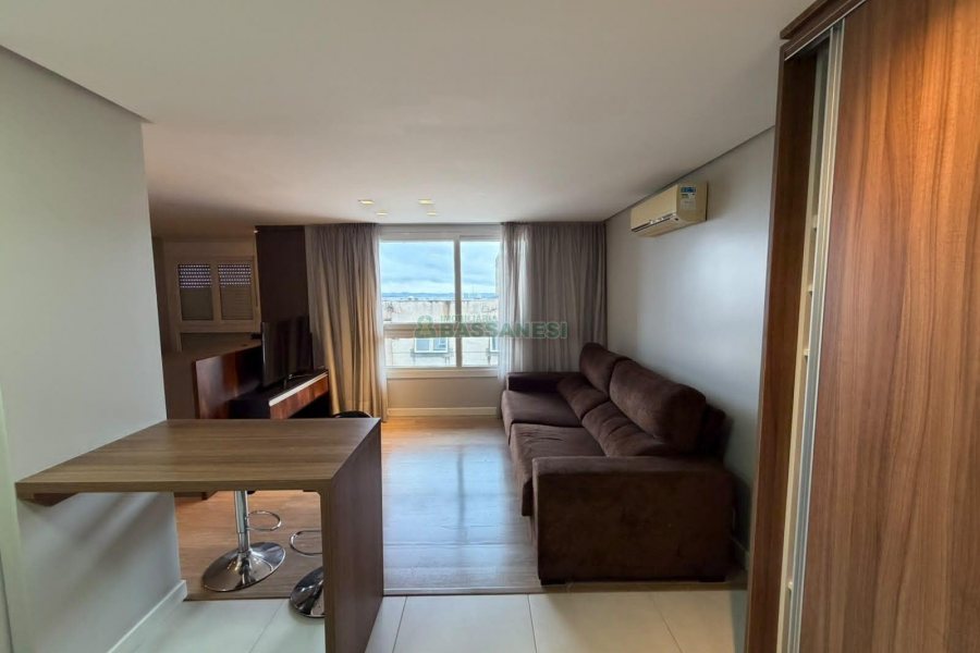 Apto Mobiliado com 42m², 1 dormitório, 1 vaga, no bairro Villagio Iguatemi em Caxias do Sul para Alugar