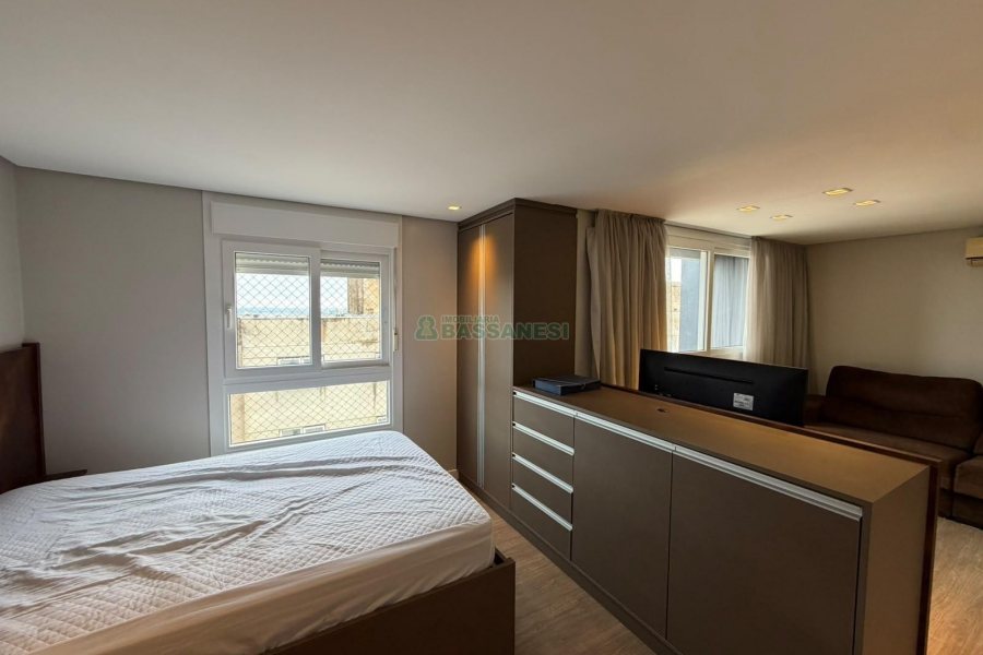 Apto Mobiliado com 42m², 1 dormitório, 1 vaga, no bairro Villagio Iguatemi em Caxias do Sul para Alugar