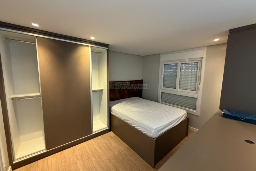 Apto Mobiliado com 42m², 1 dormitório, 1 vaga, no bairro Villagio Iguatemi em Caxias do Sul para Alugar