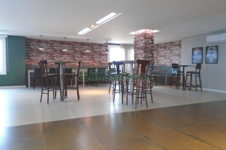 Apto Mobiliado com 42m², 1 dormitório, 1 vaga, no bairro Villagio Iguatemi em Caxias do Sul para Alugar
