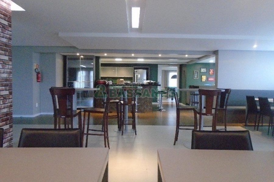 Apto Mobiliado com 42m², 1 dormitório, 1 vaga, no bairro Villagio Iguatemi em Caxias do Sul para Alugar