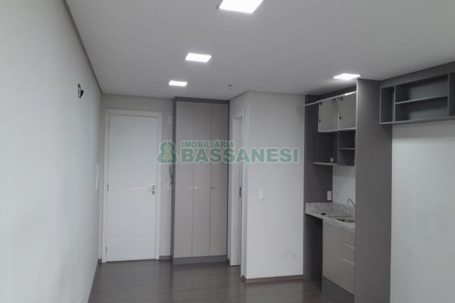 Sala com 38m², 1 vaga, no bairro Villagio Iguatemi em Caxias do Sul para Alugar