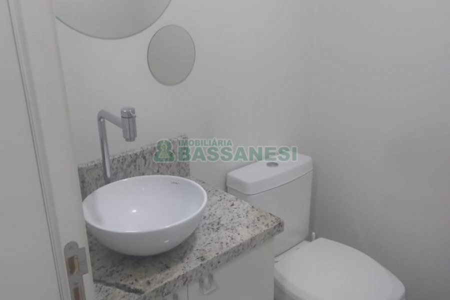 Sala com 38m², 1 vaga, no bairro Villagio Iguatemi em Caxias do Sul para Alugar