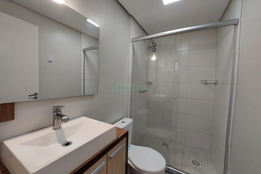 Apto Mobiliado com 36m², 1 dormitório, 1 vaga, no bairro Petrópolis em Caxias do Sul para Alugar
