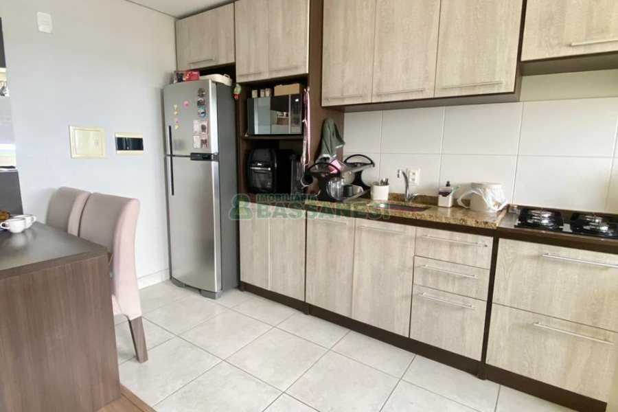 Apto Mobiliado com 36m², 1 dormitório, 1 vaga, no bairro Petrópolis em Caxias do Sul para Alugar