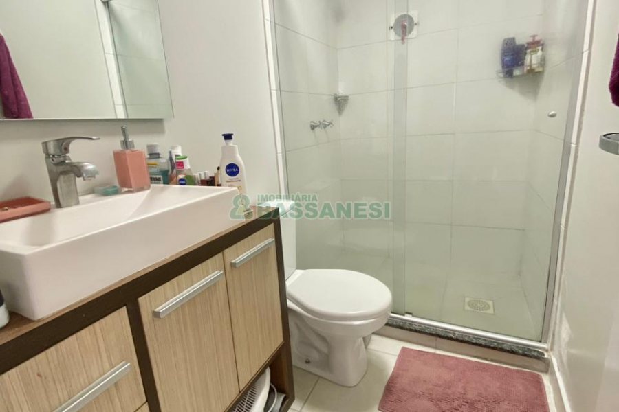 Apto Mobiliado com 36m², 1 dormitório, 1 vaga, no bairro Petrópolis em Caxias do Sul para Alugar